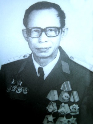 Đại tá Nguyễn Đức Hùng (Tư Chu) - Phó tư lệnh kiêm Chỉ huy trưởng các lực lượng biệt động
